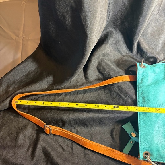 Toro Firenze leather Crossbody turquoise made in Italy adjustable strap tote - Picture 5 of 11